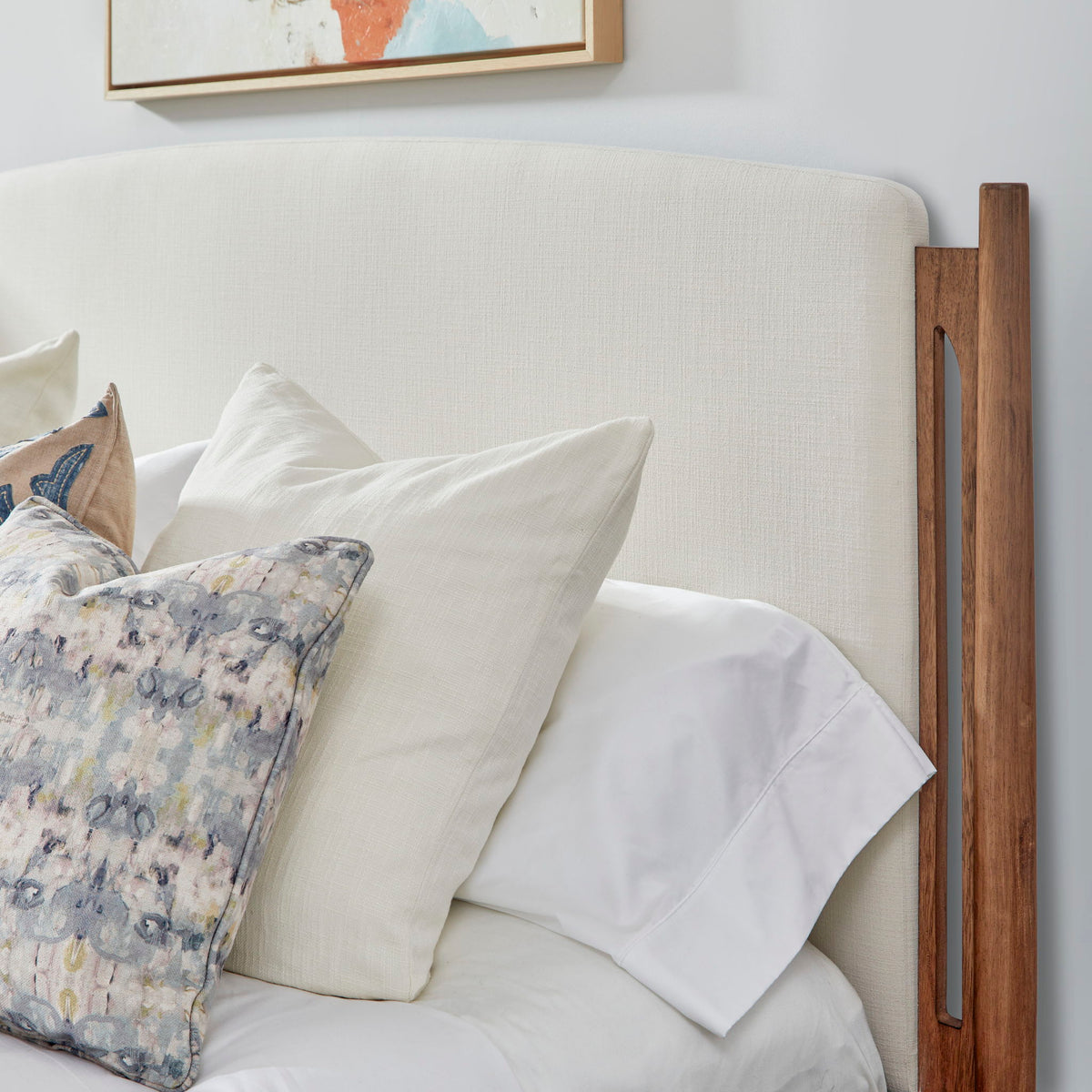 Verona - Upholstered Bed