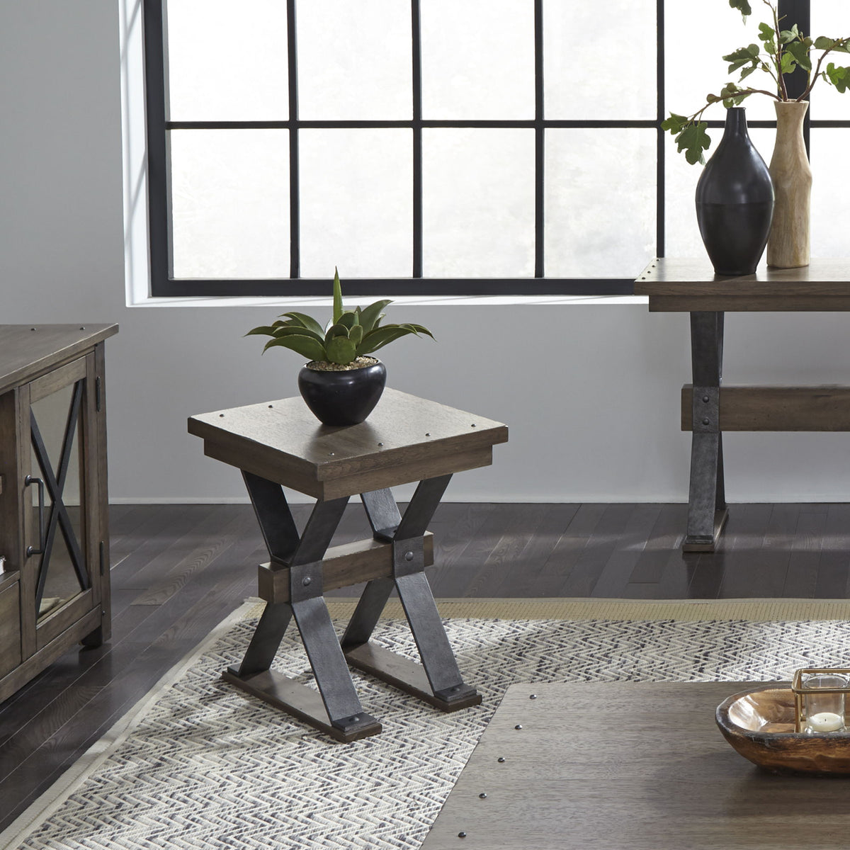 Sonoma Road - Table
