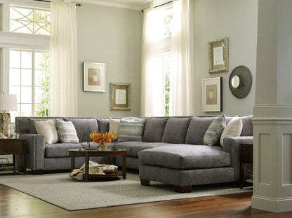 Del Mar - 7K00 - Luckenbach Sectional with Nails