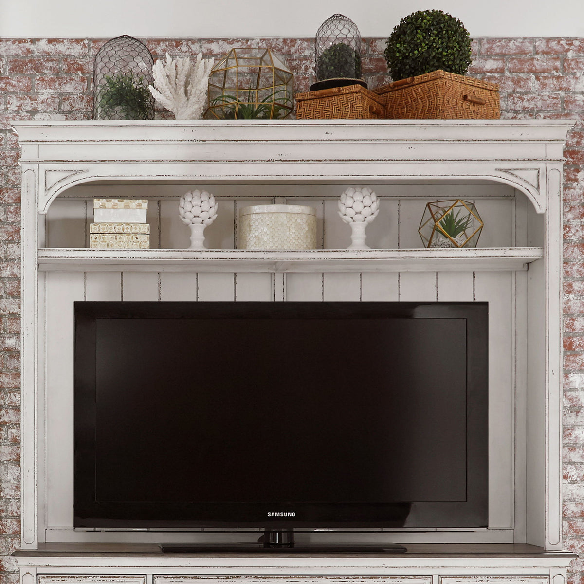 Magnolia Manor - Entertainment Hutch - Antique White
