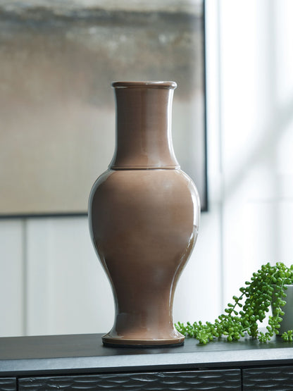 Tillmer - Vase - Brown